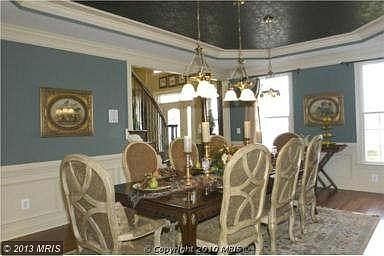Hampton Manor Dining Room