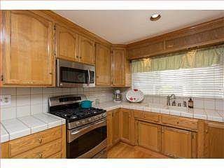 4th image of 1464 Foxworthy Ave