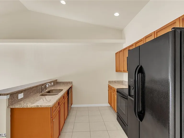 4623 SW 7th Pl — Photo 5