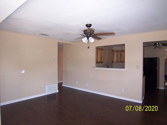 2nd image of 3826 Bowie Ave
