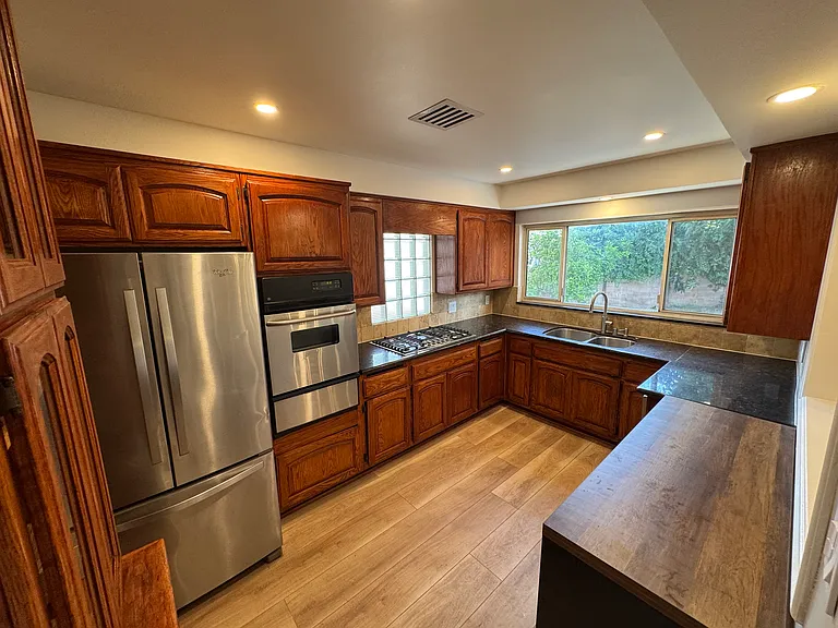 8606 Casaba Ave — Photo 19