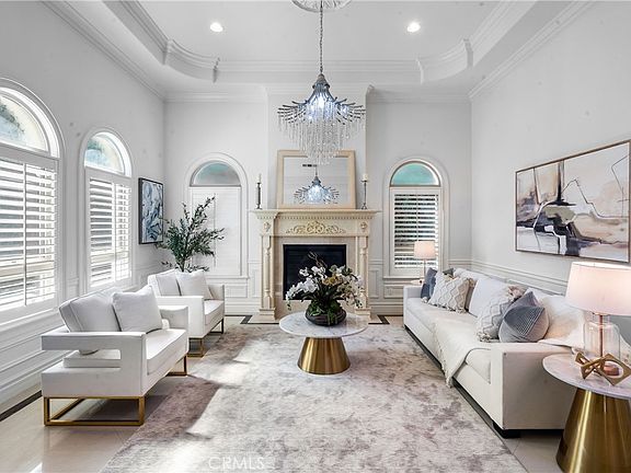 2nd image of 3255 Lombardy Rd