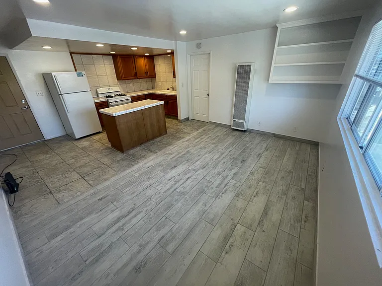 6556 El Nido Ln #5 — Photo 7