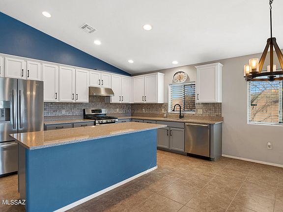 5th image of 17200 S Cinnebar Mesa Ct