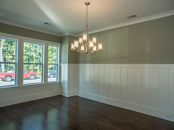 5th image of 1547 Harriman St