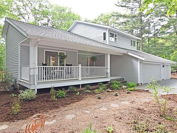 2nd image of 60 Ann Dr