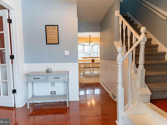 5th image of 2732 Valley Woods Rd