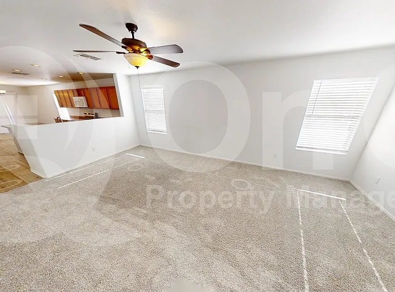 3643 E Constitution Dr — Photo 2