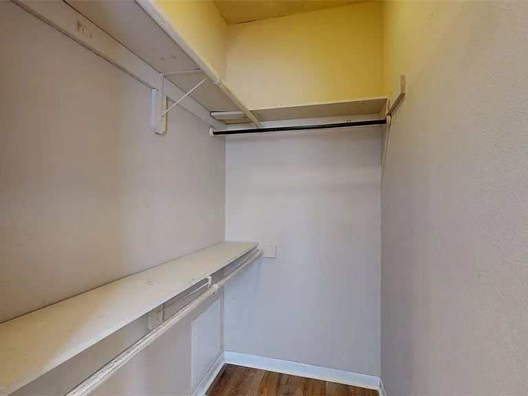 1724 Boardwalk Ct — Photo 12