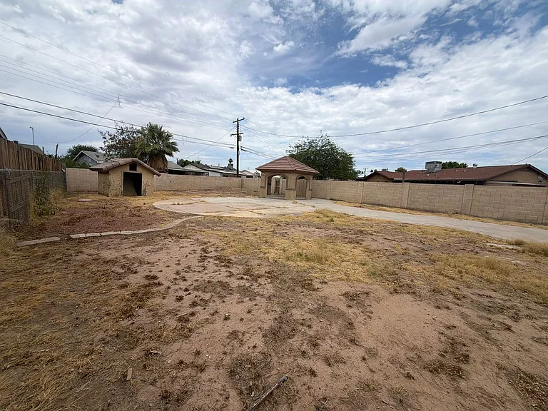 5810 W Earll Dr — Photo 17