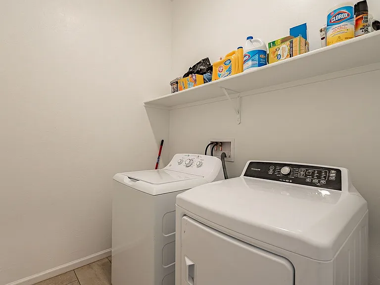 12442 N Appling Ave — Photo 37