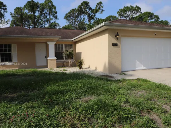 2805 1st St SW, Lehigh Acres, FL 33976