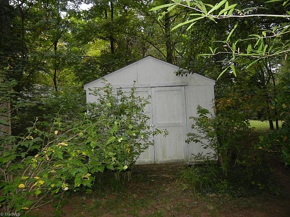 4th image of 5207 Fieldbrook Dr