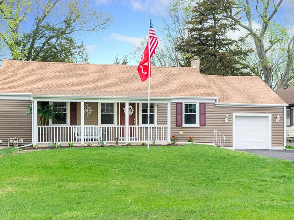 28W521 Main St, Warrenville, IL 60555