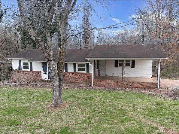 1601 Macedonia Church Rd, Ronda, NC 28670