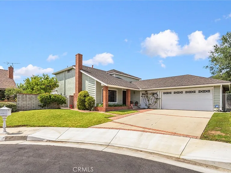 5 Carol Pine Ln — Photo 2