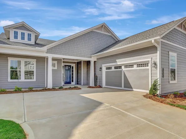 34 Club Cresswind Dr, Newnan, GA 30263