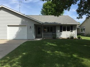 2707 6th St SW, Willmar, MN 56201