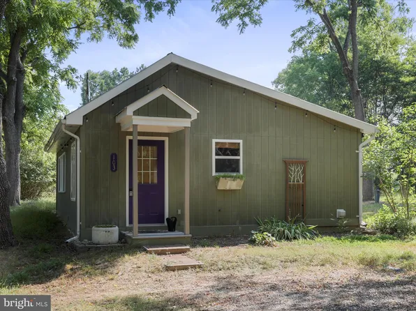 103 Wineberry Ln, Berkeley Springs, WV 25411