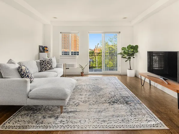 69-14 41st Ave #301, Woodside, NY 11377