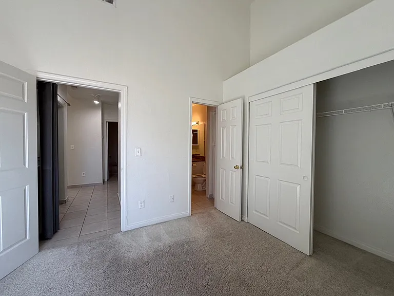 900 Heavenly Hills Ct #204 — Photo 35