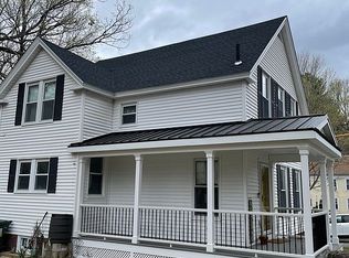 11 Pleasant St, Oxford, MA 01540