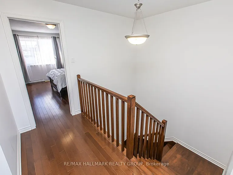 534 Rochefort Cir — Photo 14
