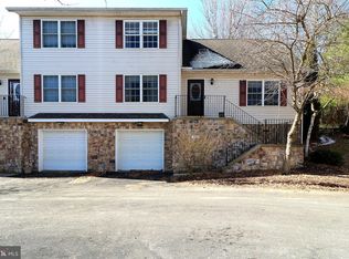 226 Amblewood Way, State College, PA 16803