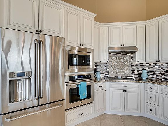 3rd image of 14713 E Morning Vista Ln