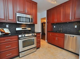 250 Garth Rd APT 2L3, Scarsdale, NY 10583