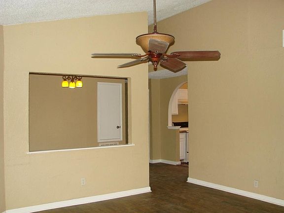 5th image of 17812 Glenmark Dr