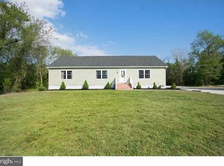 16 Railroad Ave, Leesburg, NJ 08327