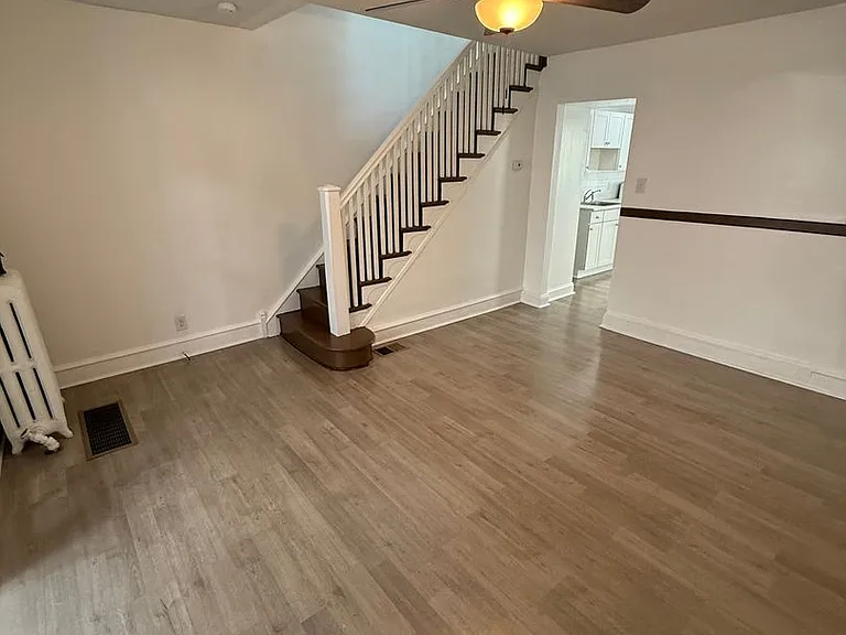 6754 Linmore Ave — Photo 5