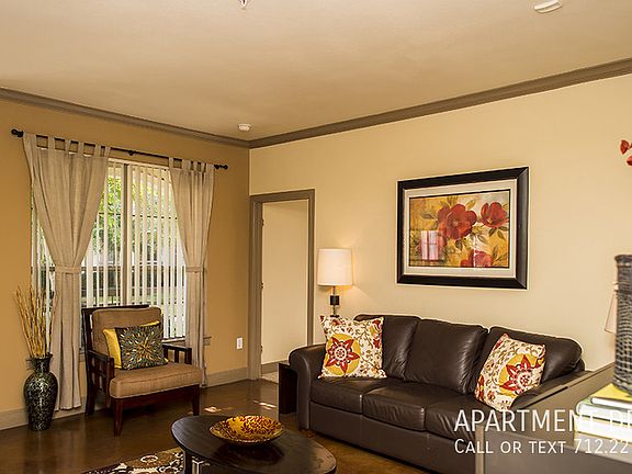 5th image of 15161 Richmond Ave #3510