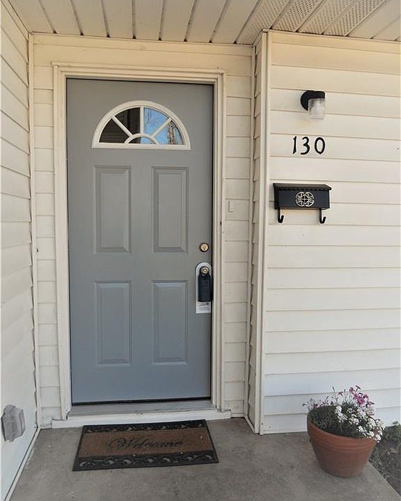 1st image of 130 Tulip Dr