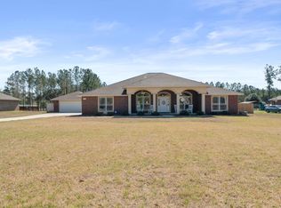 9935 Nichols Lake Rd, Milton, FL 32583
