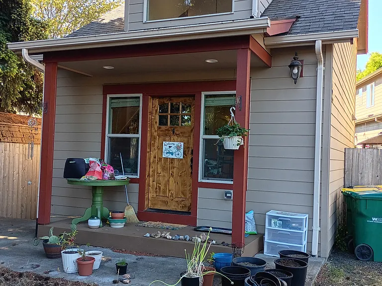 1215 Douglas St — Photo 11