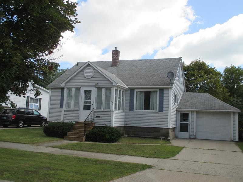 1st image of 224 Bedford St