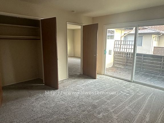 5th image of 129 Hawthorne Ave