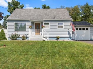 109 Mary St, North Syracuse, NY 13212