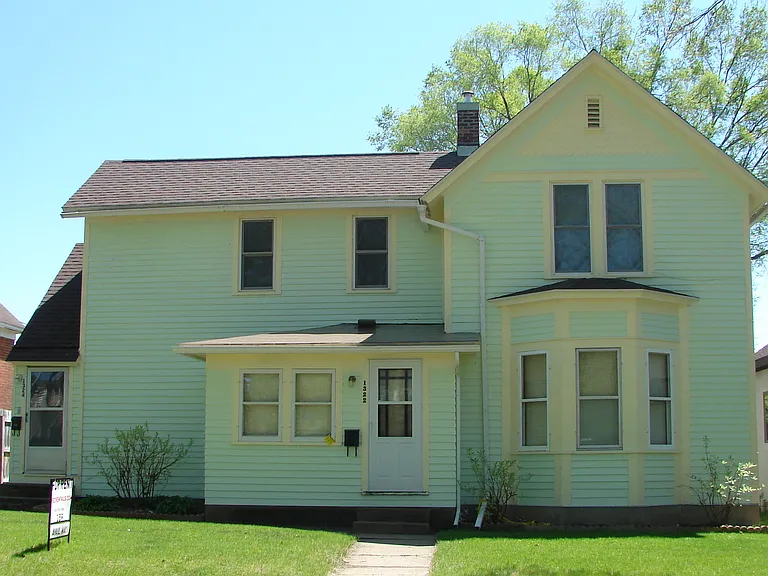 1324 Adams St — Photo 2