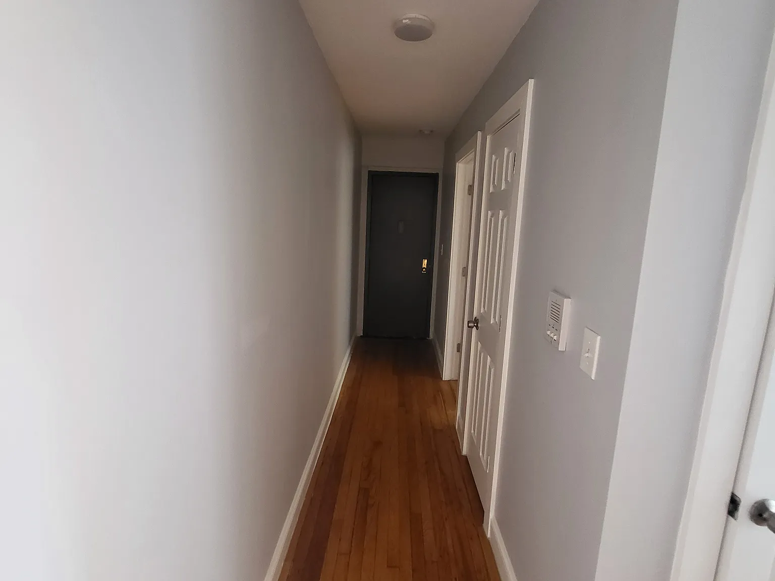 1 bed, 750 sqft, $1,900 — Photo 2