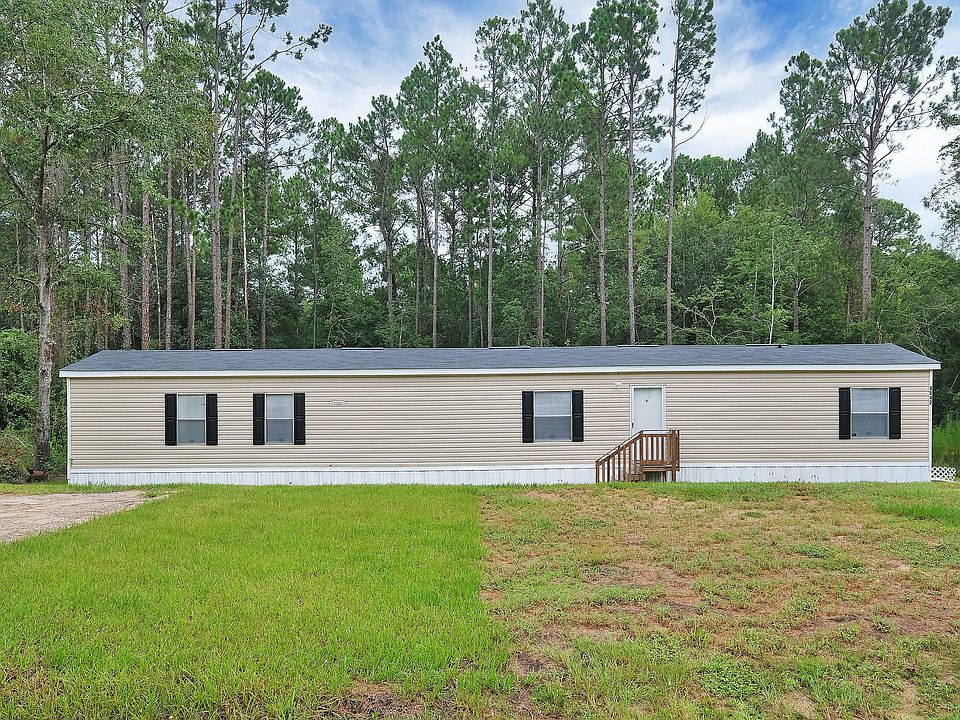 1st image of 4642 Belladonna St