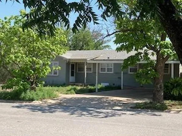 306 E Cedar Ave, Muleshoe, TX 79347