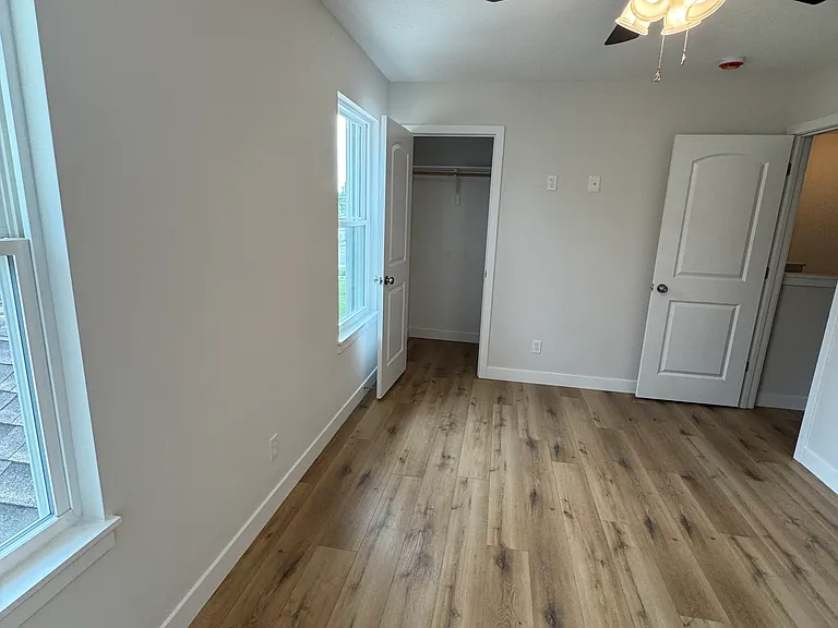 112 E Forest Ave #100 — Photo 12