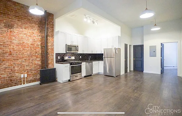 Rented by City Connections Realty | media 27