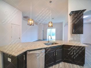 32803 Grantman Dr, Zephyrhills, FL 33543