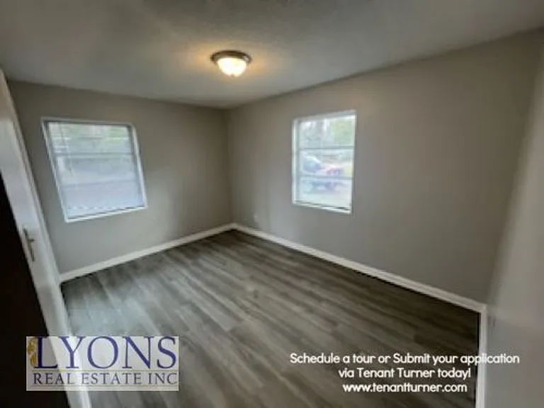 2310 Deborah Dr — Photo 11