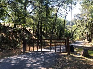 989 Tzabaco Creek Rd, Geyserville, CA 95441