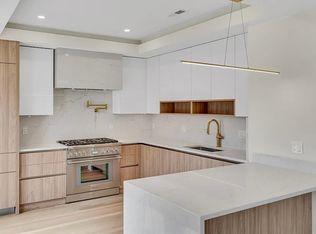 77 Thorndike St #4, Brookline, MA 02446